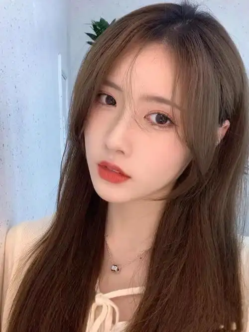 适合学生的法式刘海,好看又减龄,洋溢着青春的活力