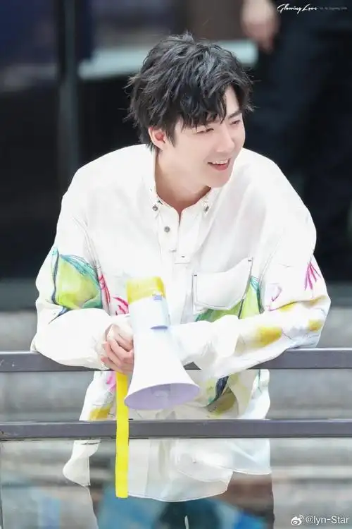 这是一组浪漫的照片@摩登兄弟刘宇宁.#刘宇宁#.刘宇宁.lyn.