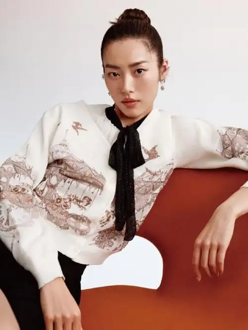 刘雯dazzle2022秋季系列