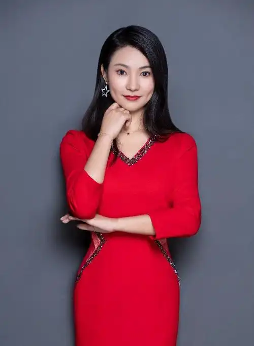 直播预告电台美女帅哥主持人带你探寻西部海鲜广场美食夜市的美味