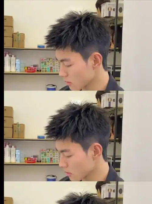 男生发型立体前刺钢夹烫