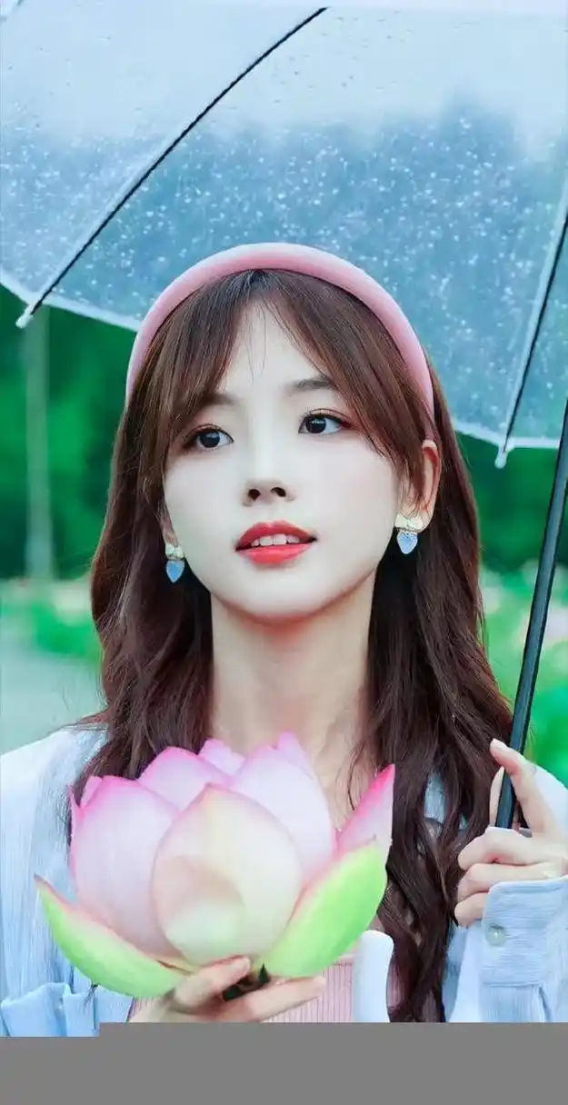 央视主持人王冰冰