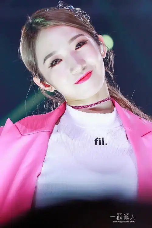 大哥 星推官 紫海 炒c  密码器  萌妹岐  奶岐杨芸晴穿个裤子跳还划水