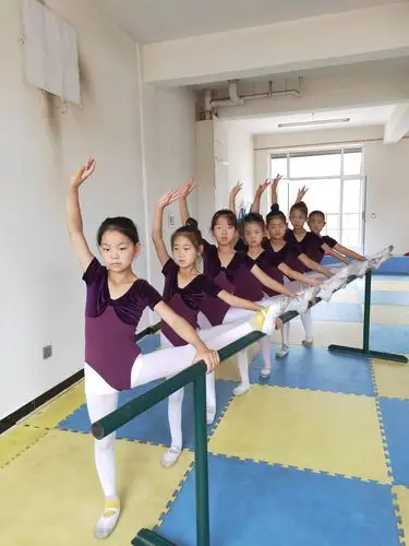 2021年艺梦少儿舞蹈培训中心冬季招生开始啦!