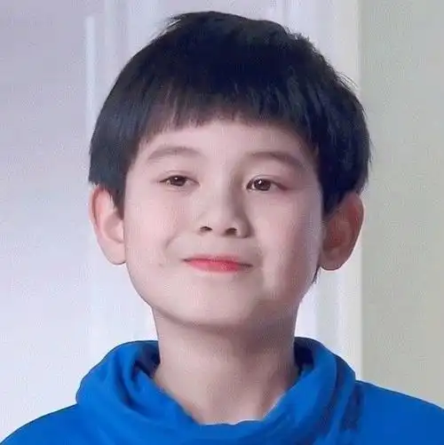 可以发几张胡先煦笑得很甜的图吗