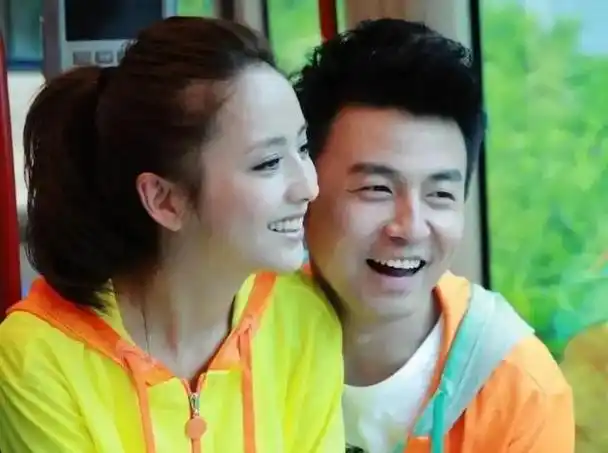 雷佳音妻子和我挤过10平方米的屋子我火了绝不能辜负她