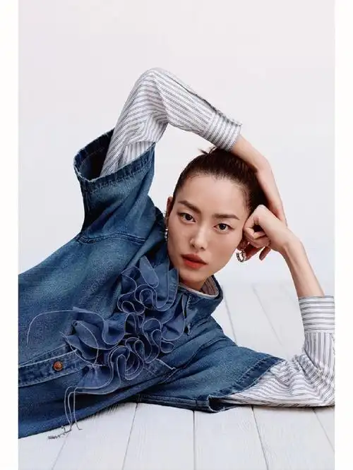 刘雯dazzlefall2022