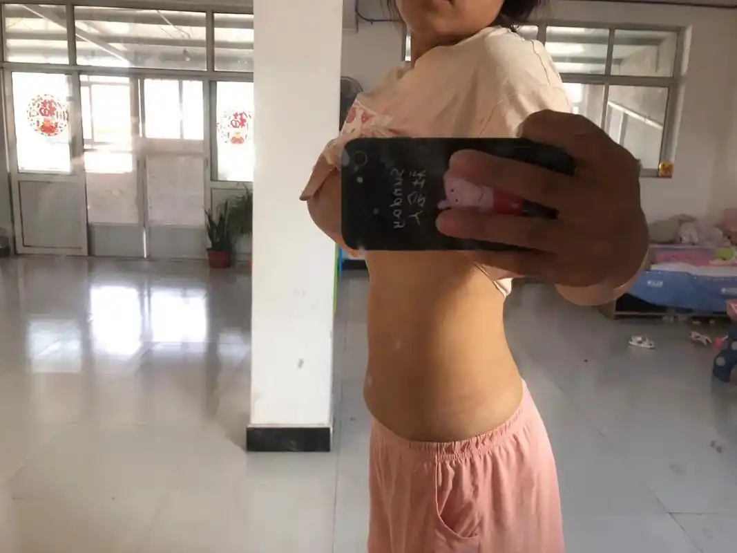 听说全网都在晒,我也跟个风,身高165cm,体重118斤,上 - 抖音