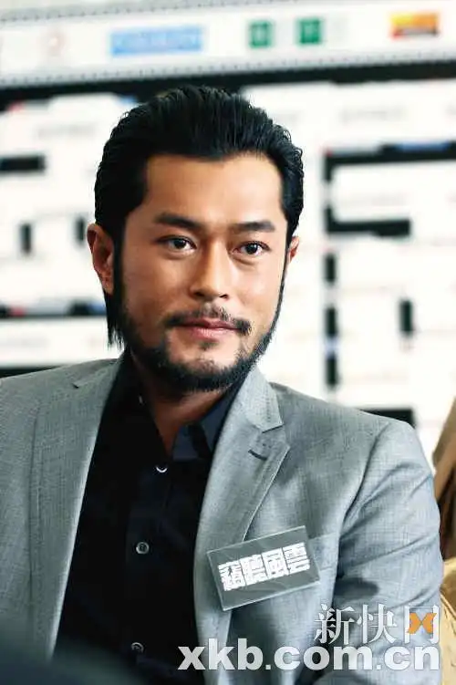 除了刘青云,古天乐(听歌blog),吴彦祖()三大男主角之外,监制尔冬升