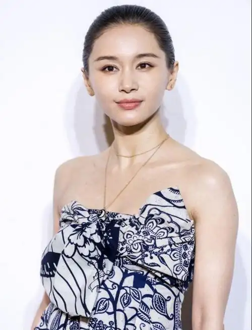 有种整容叫王子文换发型前后判若两人意外显老10岁