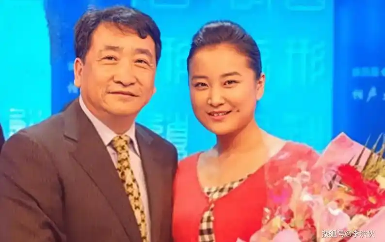 减重100斤换来三十多亿票房贾玲背后的贵人藏不住了