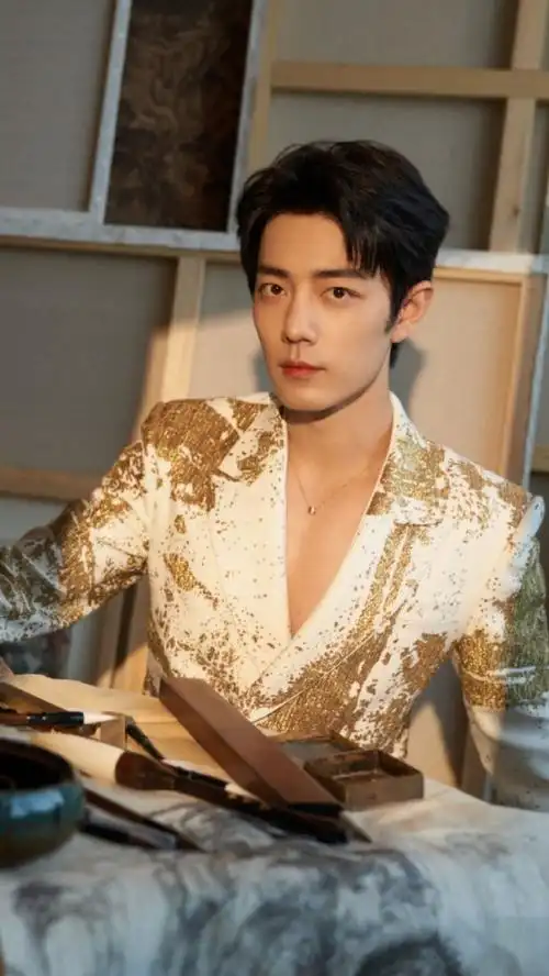 谁让我皇越来越魅惑呢~#微博之夜##肖战