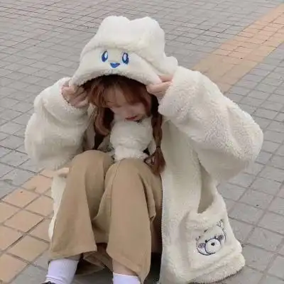 可爱女头呆萌真人