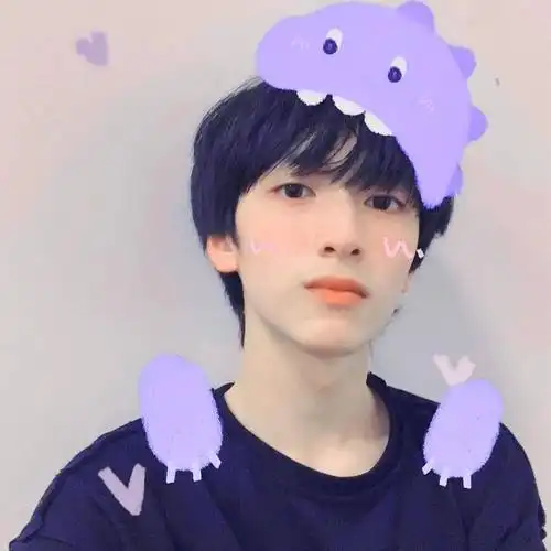 微信头像严浩翔