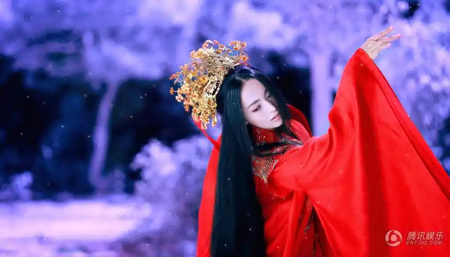 神雕侠侣首现林朝英红衣白发造型凄美