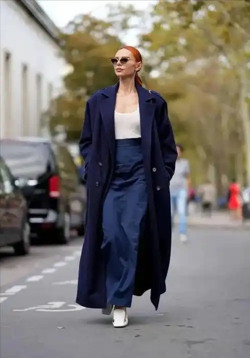 有一种高级叫藏蓝色,2024年继续流行,太好穿啦_服装_视觉_面料