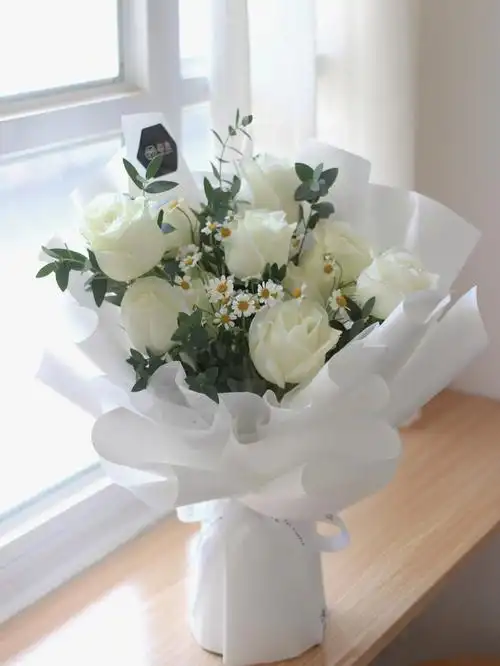 11支白玫瑰花束