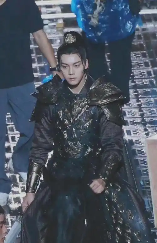 陈伟霆新作预告照曝光造型多变风格各异古装造型太帅气