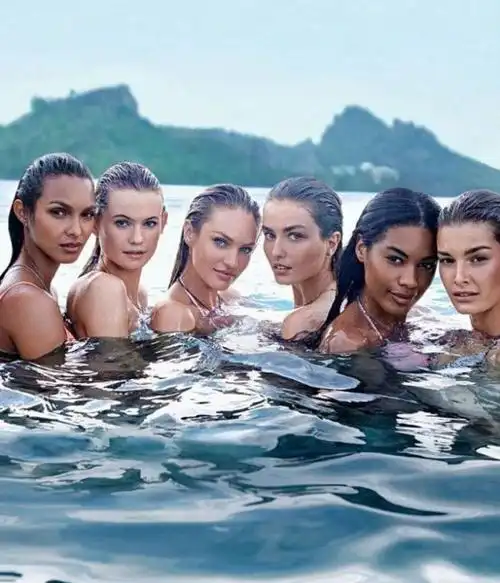 泳装比基尼火辣撩人,美得让人挪不开眼|维密|大长腿_网易订阅