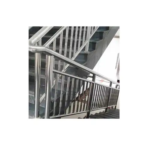 时尚不锈钢栏杆简单设计阳台房子或别墅