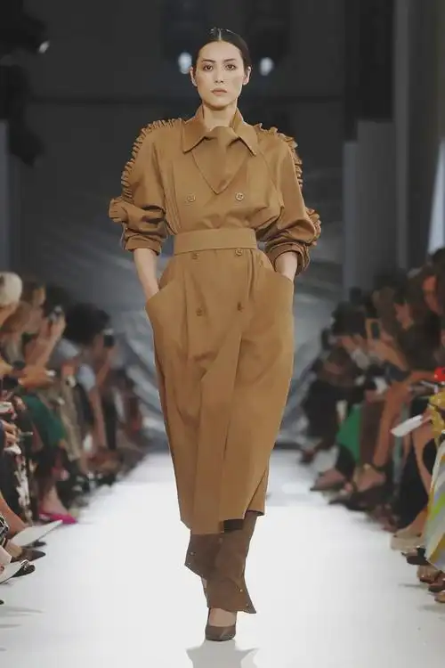 从小镇女孩到亚洲第一名模大表姐刘雯的珠宝搭配