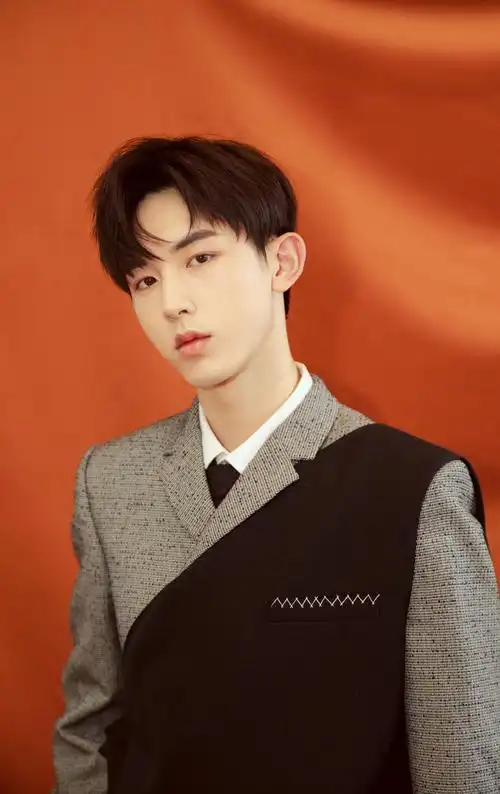 郭俊辰微博之夜帅气写真图片67