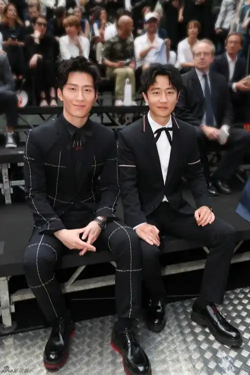 窦骁黄轩dior设计师