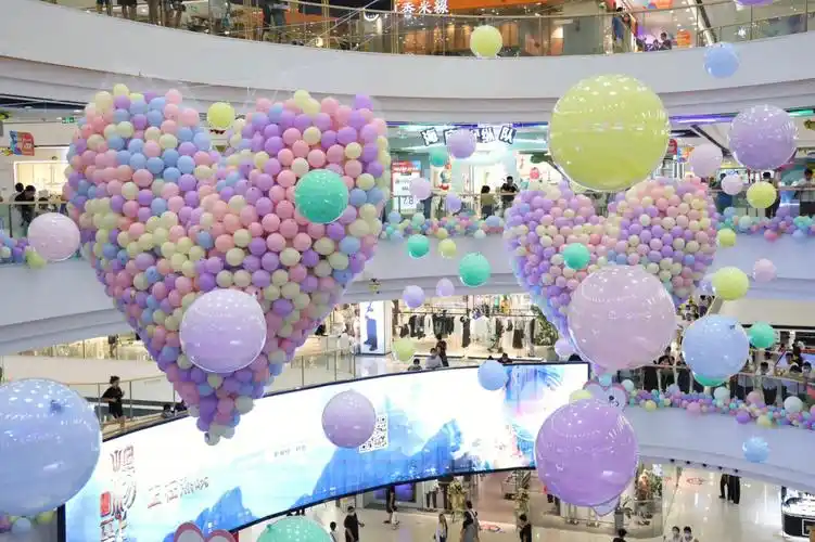 商场气球美陈气球布置