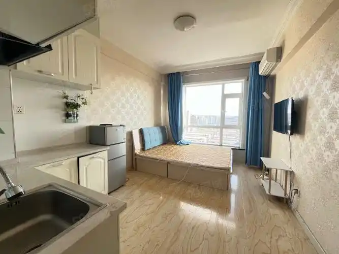 恒坤清华园电梯15楼40平一室简单装修带家具家电