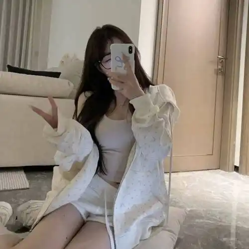 女生头像丨67爱很简单只一件事那就是用心