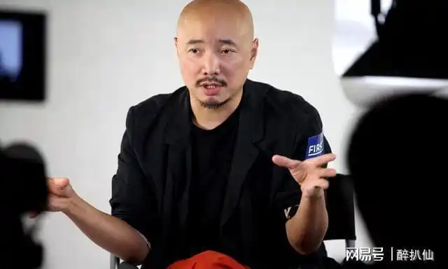 娱乐圈数位光头明星年轻时茂密的回忆你还记得几个