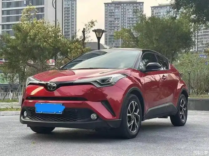 新到店2019年上牌丰田chr自动挡20自吸高配一手车