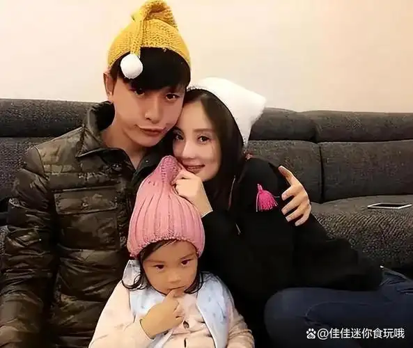 李小璐结婚纪念日发文怀念贾乃亮幽默回应我理发最多半小时