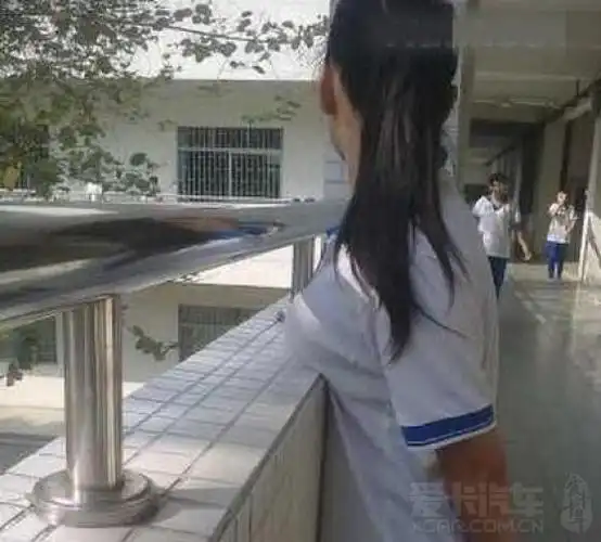 我那发育超好的漂亮学妹!