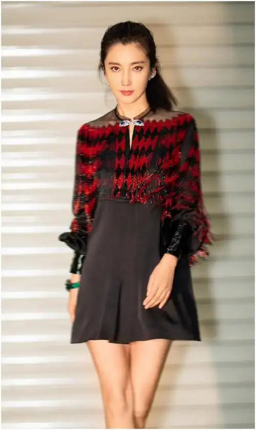 李冰冰造型美图气质依然似少女魅力甜美不减