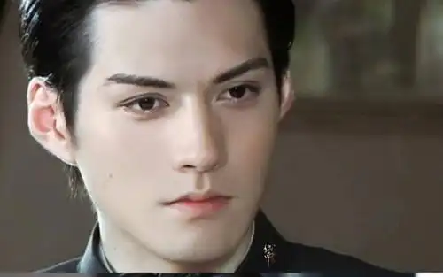 严宽- 堆糖,美图壁纸兴趣社区