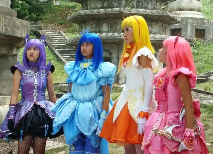 巴啦啦小魔仙的凌美琪,小时候丑到爆,长大后却变成这样