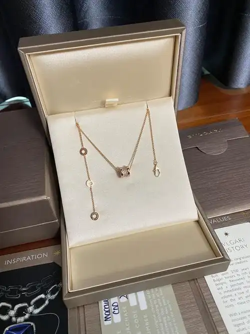 bvlgari宝格丽b.zero1玫瑰小蛮腰满钻石钻石项链项链