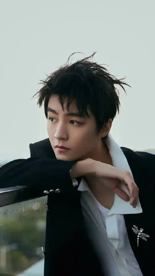 王俊凯壁纸合集来啦