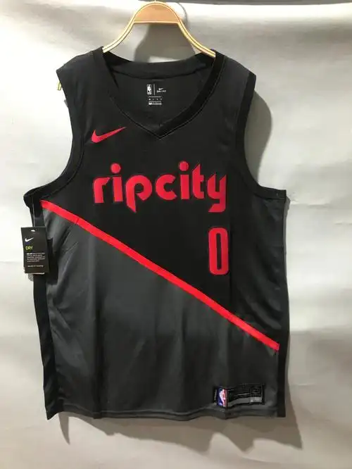 利拉德开拓者城市版黑色球衣