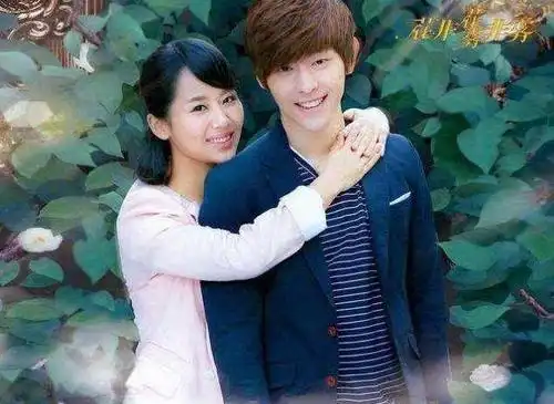 邓伦首次上快本公主抱赵丽颖咬牙切齿旁边的杨紫表情耐人寻味