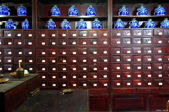 如何挑选中药柜怎么去选择中药柜