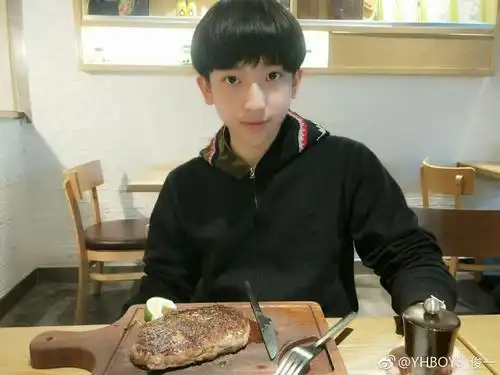 张俊一多大在哪个学校身高个人资料,张俊一家庭背景父母的职业