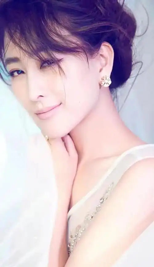 马苏 (su ma)——性感热辣之美|明星写真