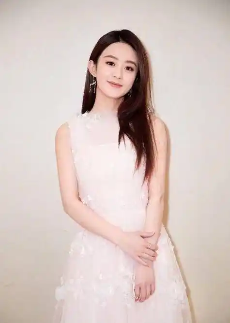 赵丽颖的家世非常普通,她印证了一个女孩子的逆袭.01