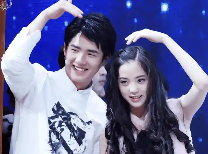 与男方绯闻两年多,谭松韵无辜受牵连_刘昊_马思纯_恋情