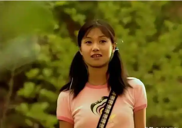 书法才女徐静蕾从小字写的就不错还是个有实力的导演