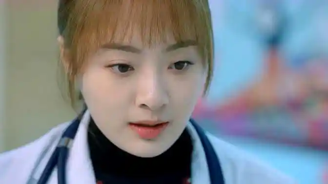 儿科医生:孩子终于醒了,唐雨佳温柔向她解释,这时唐雨佳好温柔