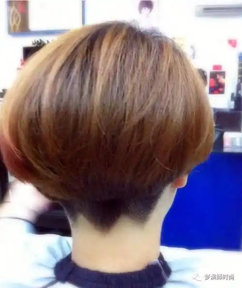 2017流行"推后边"短发