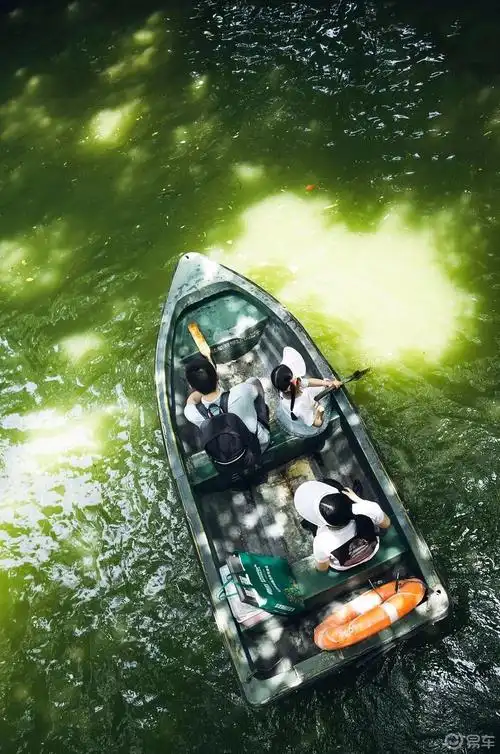 里最遗憾的事这个夏天受到疫情影响没有兑现我的诺言带孩子去海边游泳